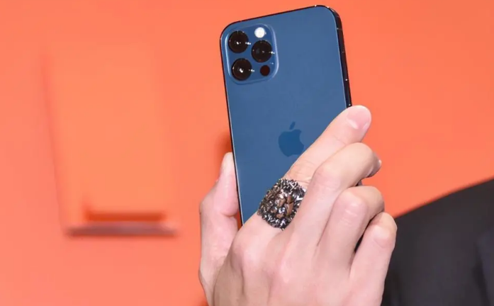灯塔苹果手机维修分享iPhone12系列重启方法教程 